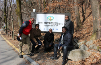 2017 Cultural trip to Donghak temple, Gyeryung pottery twon and National cemetery