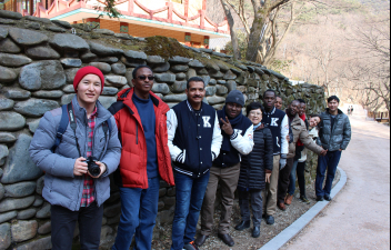 Gyeryongsan Mountain pottery experience-05