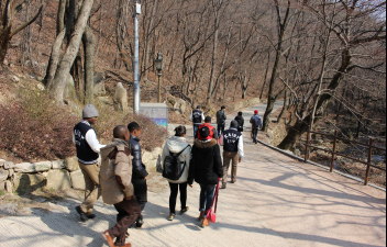 Gyeryongsan Mountain pottery experience-08