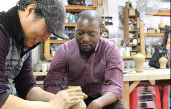 Gyeryongsan Mountain pottery experience-23