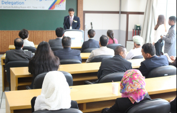 Welcoming ceremony: e-Transformation Leadership Program for Oman Delegation in golbal garden-19